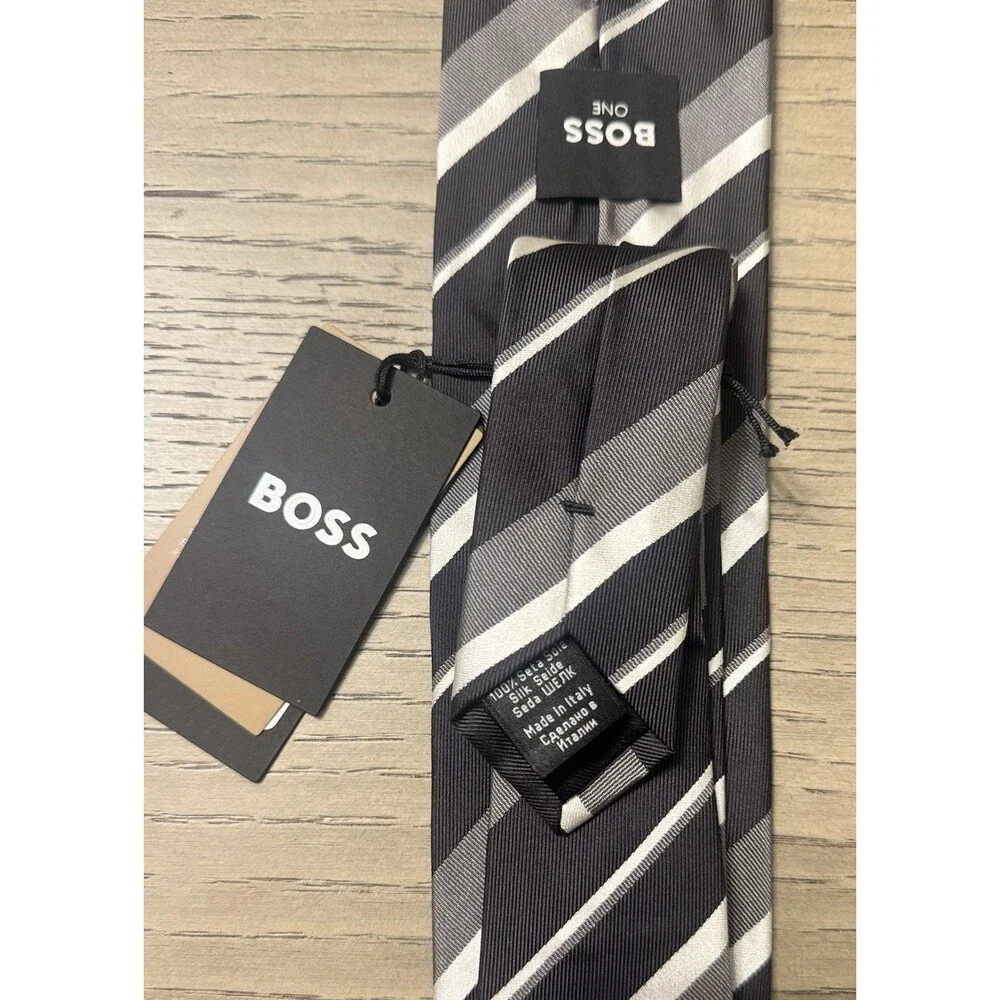 HUGO BOSS STRIPED SILK NECK TIE . MADE IN ITALY . NEW !!!